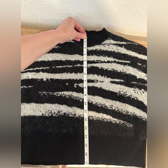 All Saints Ture Crewneck Sweater XS Used Condition - slight pilling - Picture 9 of 9